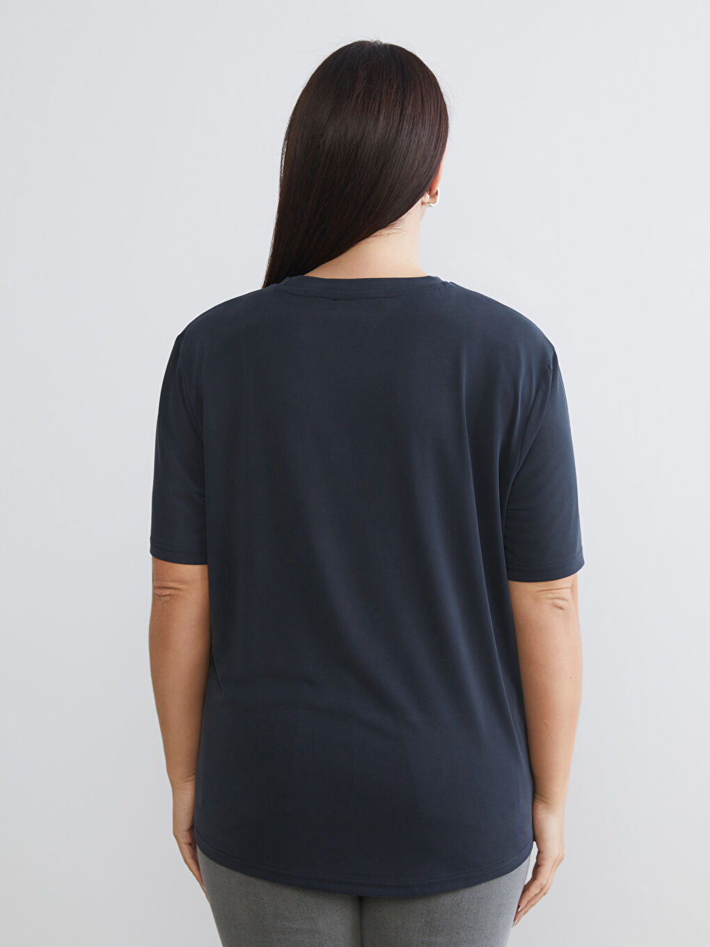 Siyah Büyük Beden Bisiklet Yaka Kadın Tişört 2'li-7