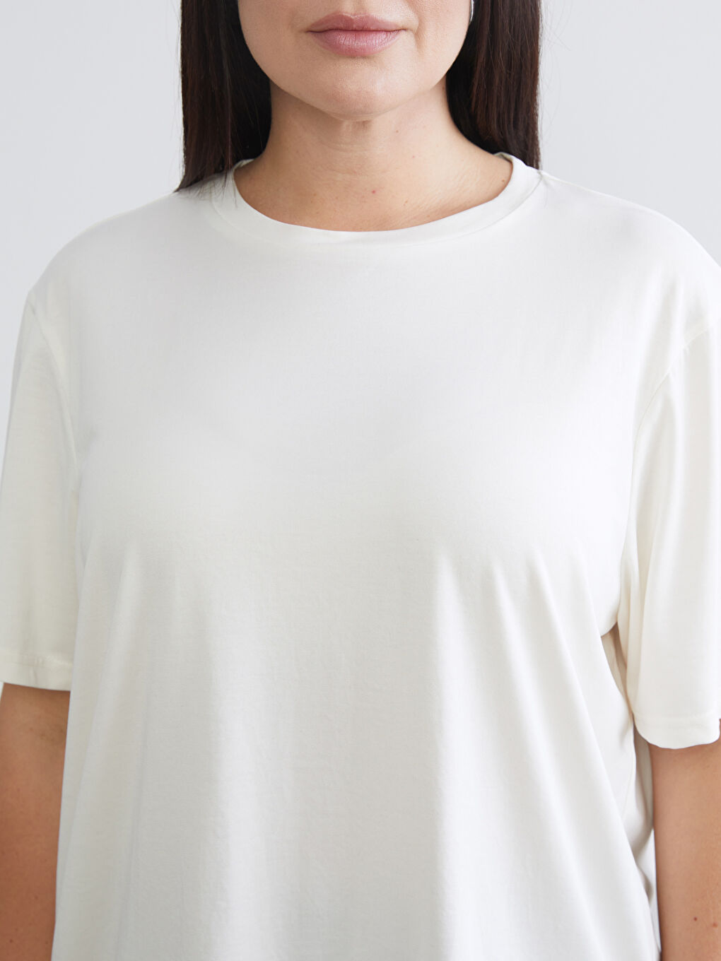 Beyaz Büyük Beden Bisiklet Yaka Kadın Tişört 2'li-4