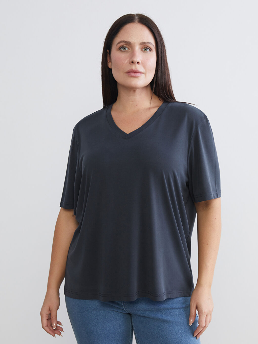 Siyah Büyük Beden V Yaka Kadın Tişört 2'li-1