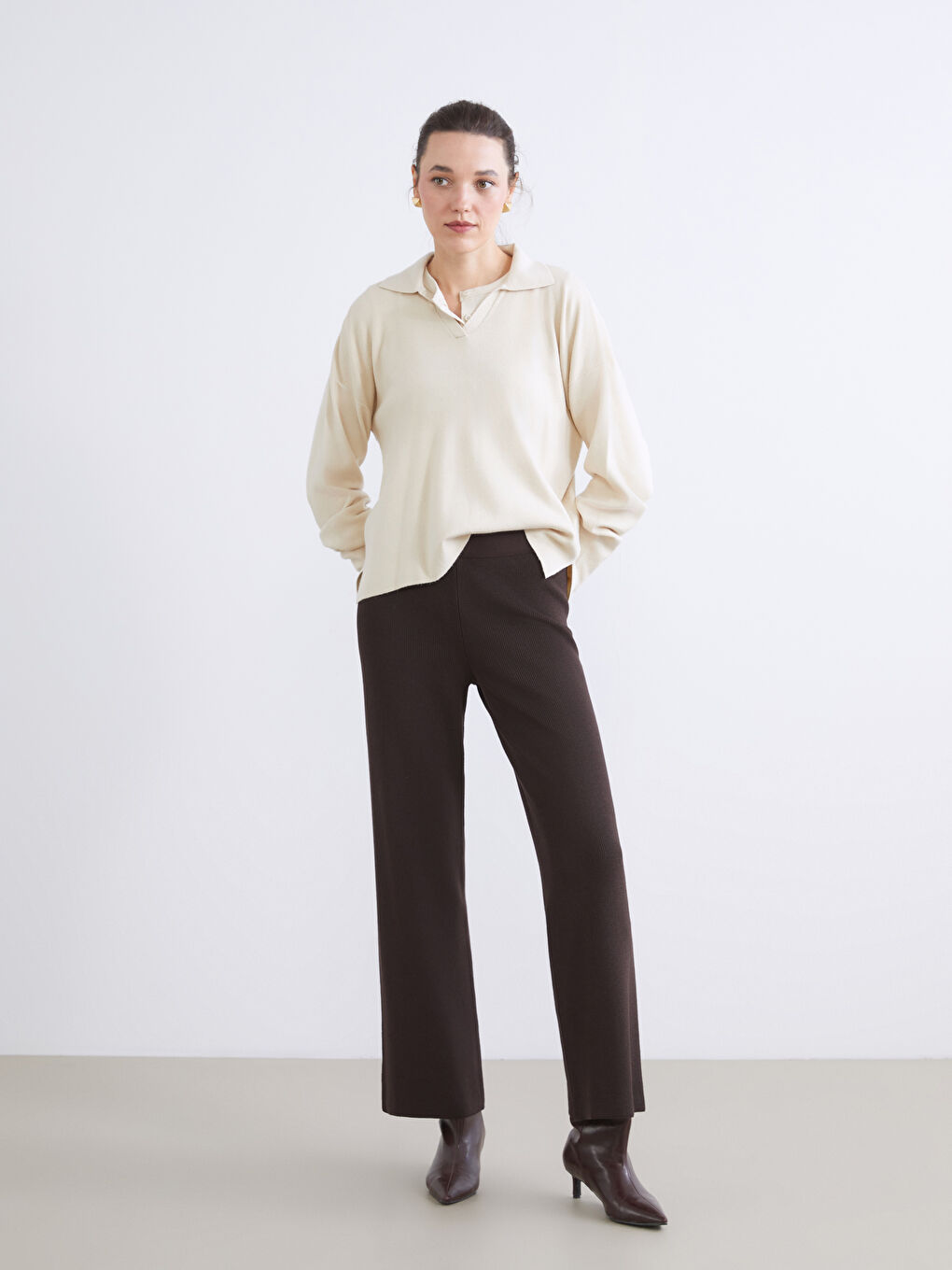 Свитер из трикотажа с воротником поло для женщин-1