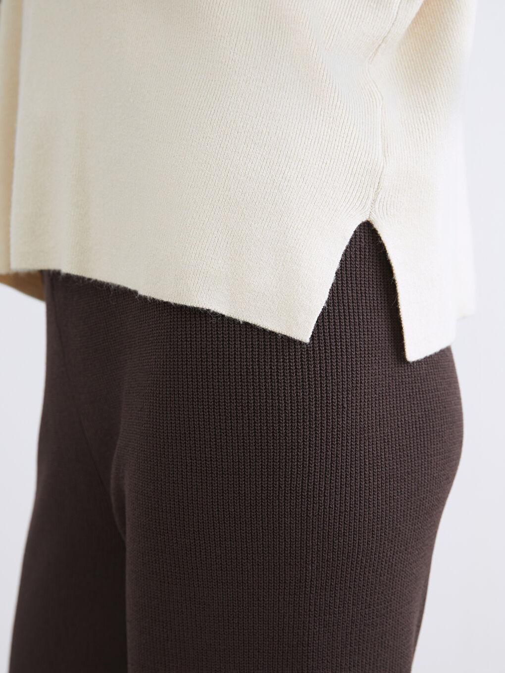 Свитер из трикотажа с воротником поло для женщин-2