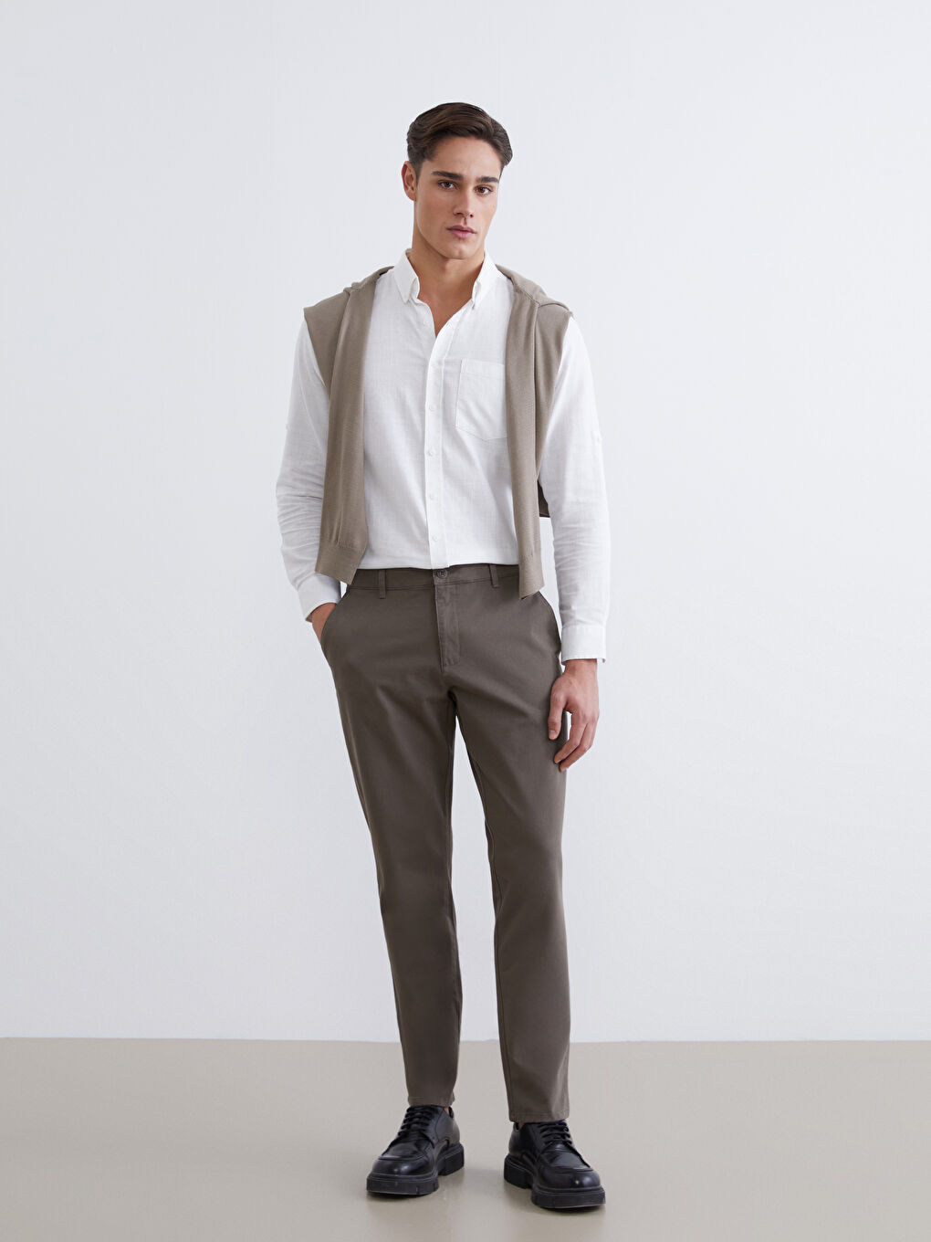 Kahverengi Dar Kalıp Erkek Chino Pantolon