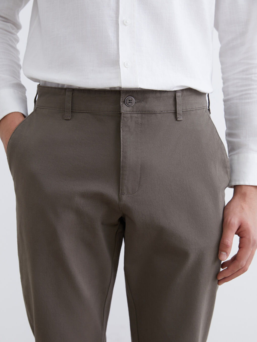 Kahverengi Dar Kalıp Erkek Chino Pantolon-2
