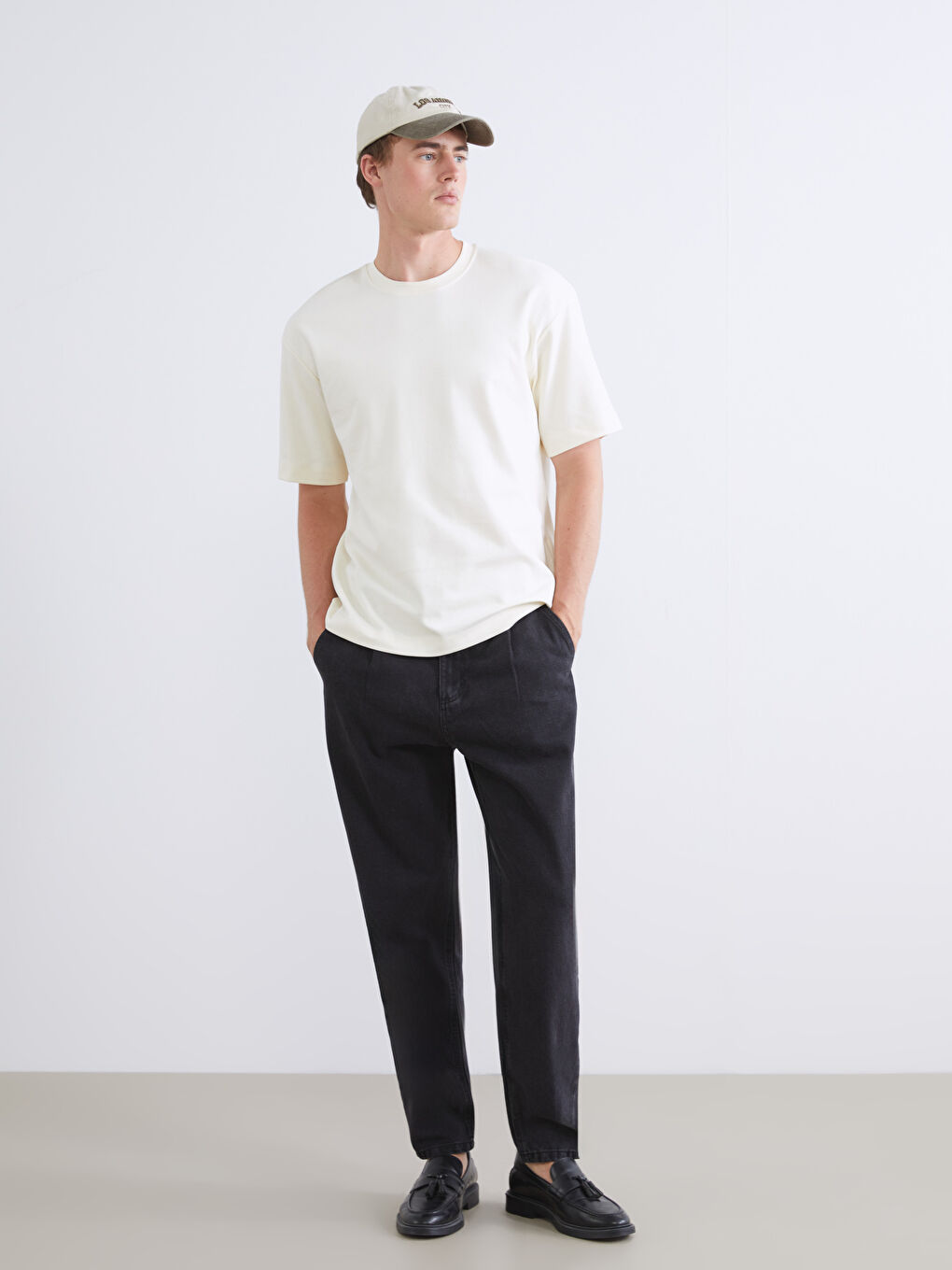 Ekru Bisiklet Yaka Erkek Tişört-1