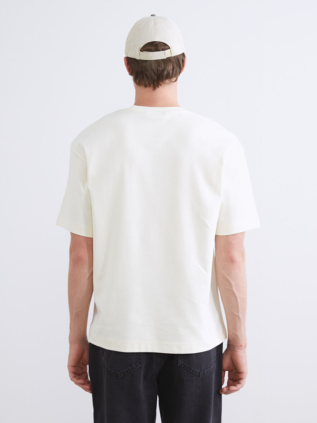 Ekru Bisiklet Yaka Erkek Tişört-3