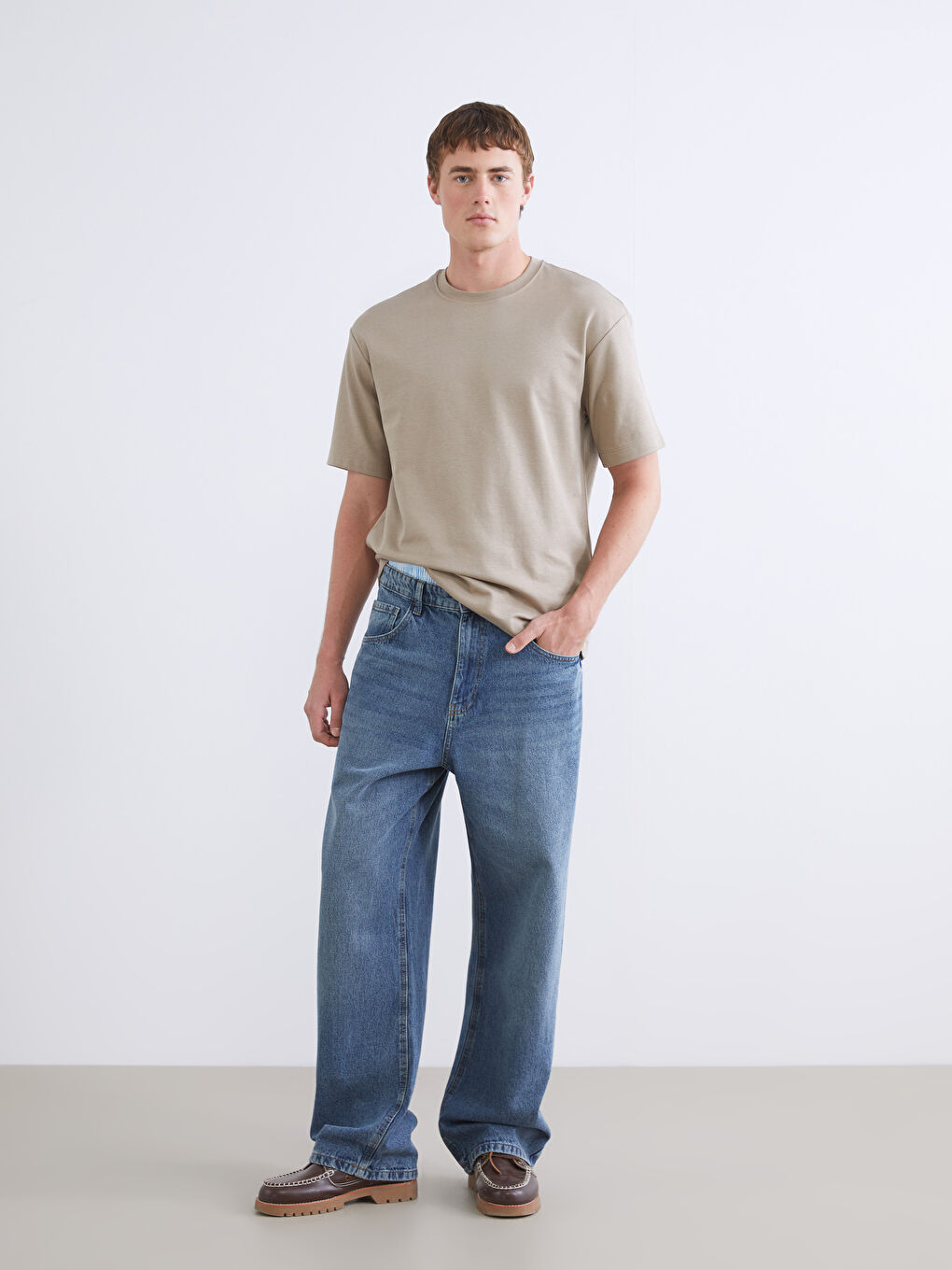 Bej Bisiklet Yaka Erkek Tişört-1