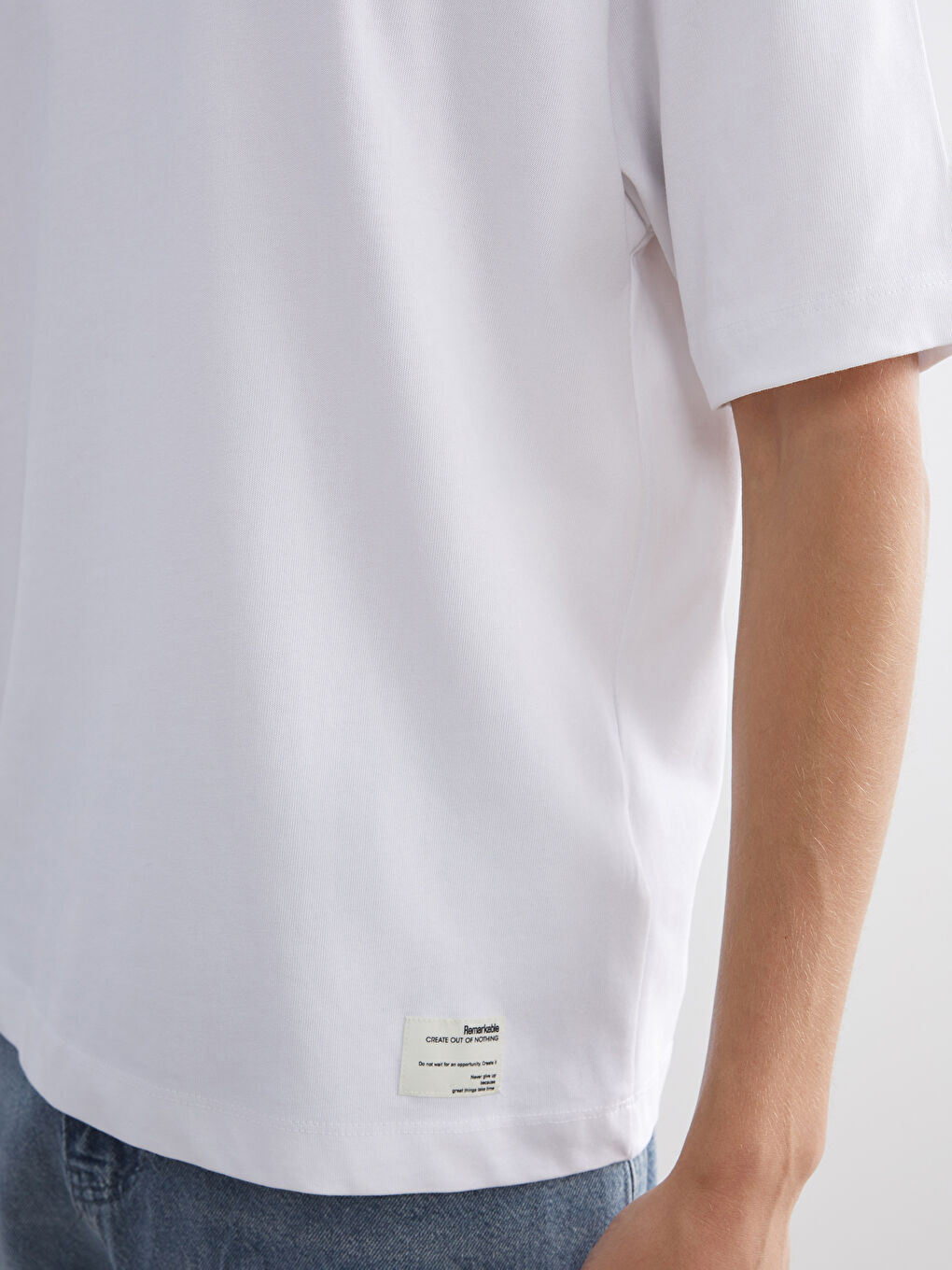 Beyaz Bisiklet Yaka Penye Erkek Tişört-2