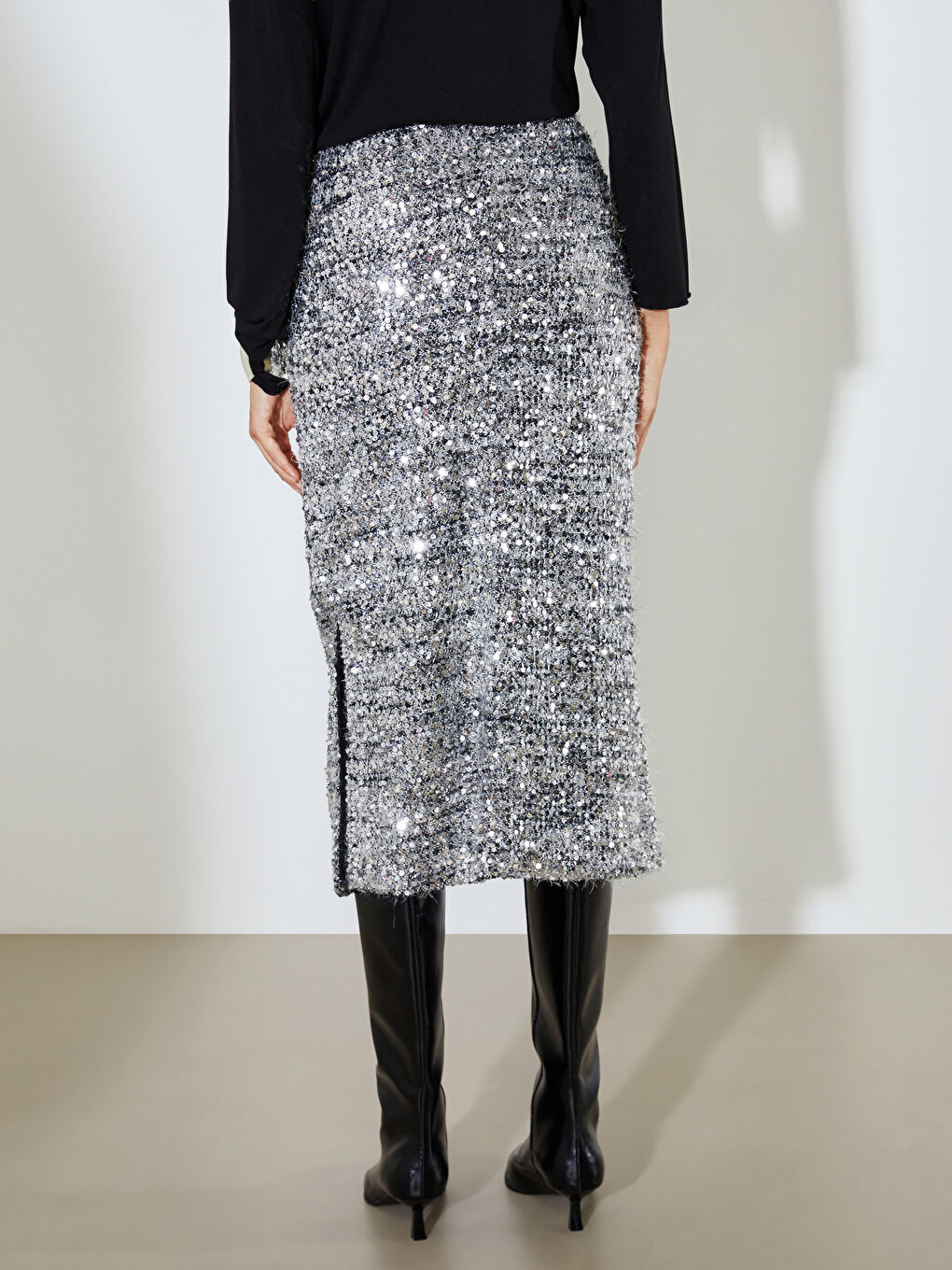 Gri Dar Fit Pul Payetli Yırtmaçlı Etek-4