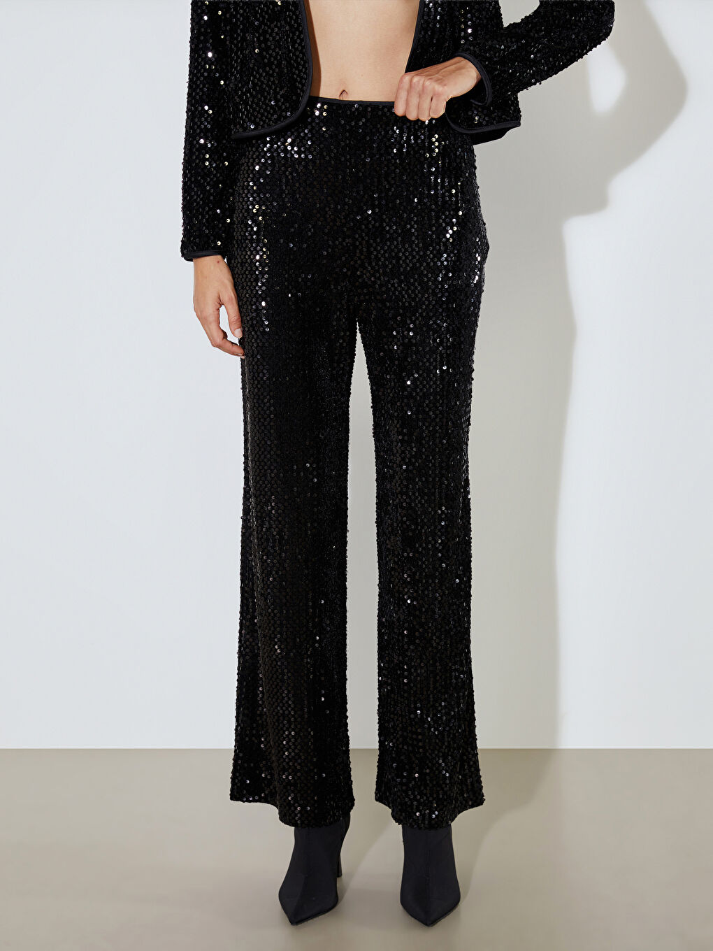 Siyah Yüksek Bel Pul Payetli Kadın Pantolon-1