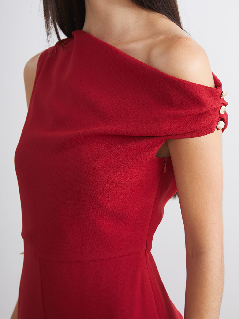 Kırmızı Kayık Yaka Büzgülü Kadın Tulum-2