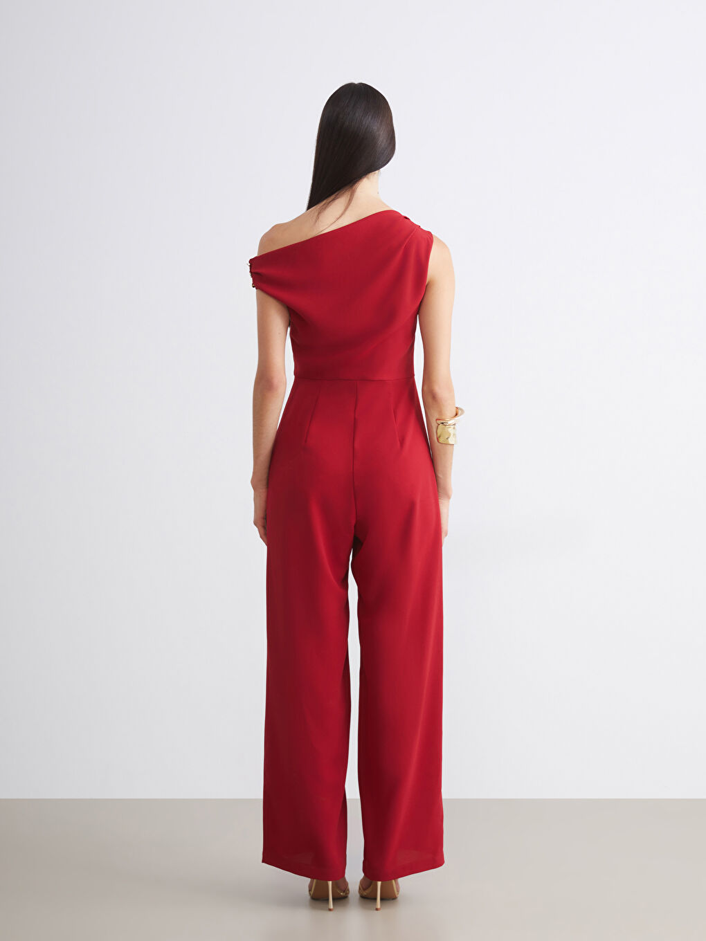 Kırmızı Kayık Yaka Büzgülü Kadın Tulum-3