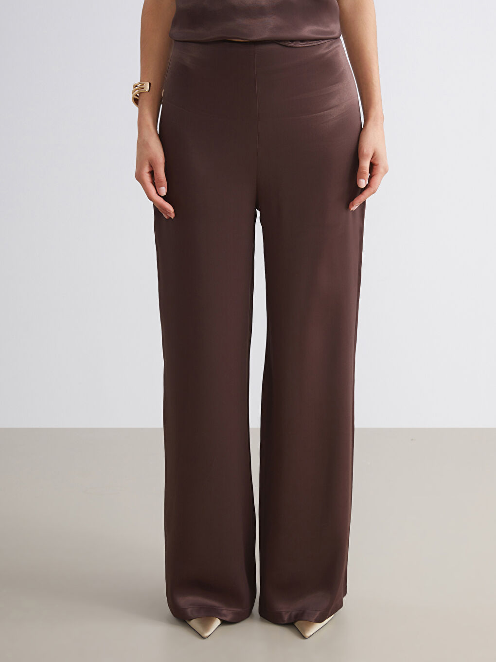 Kahverengi Loose Fit Saten Kadın Pantolon-1