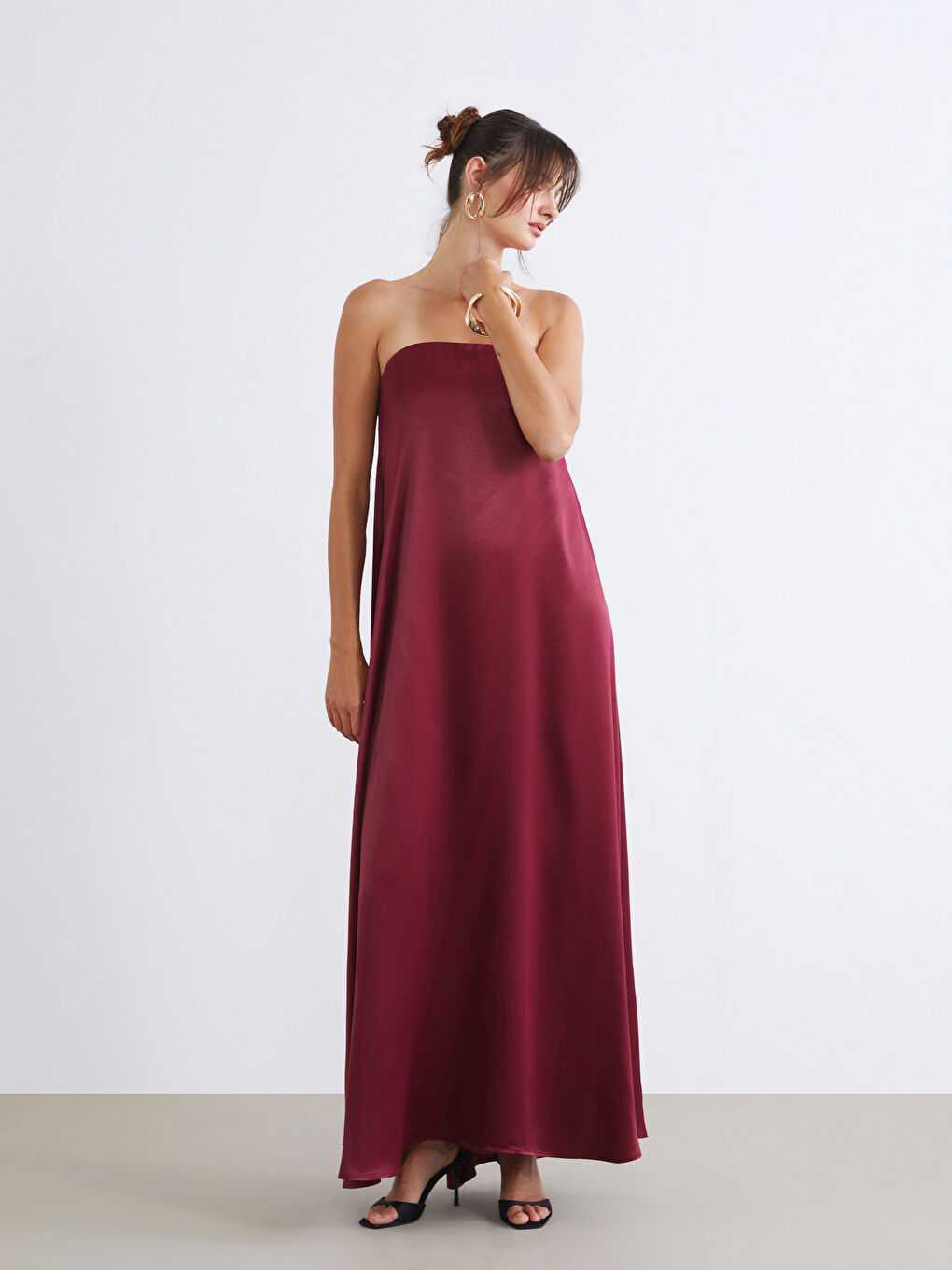 Bordo Straplez Yaka Saten Abiye Elbise