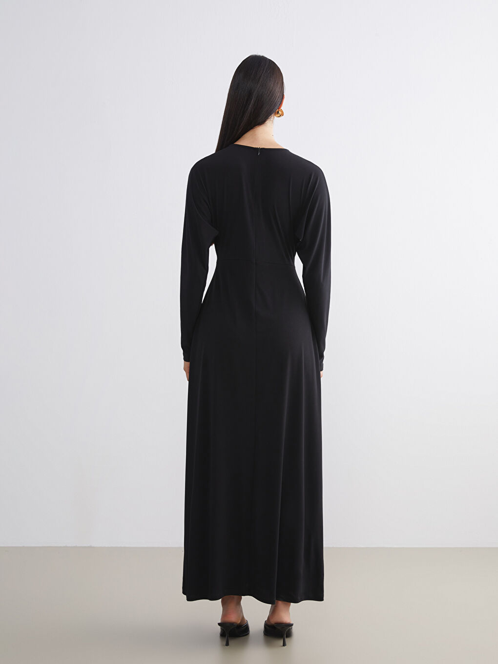 Siyah Bisiklet Yaka Büzgülü Elbise-3