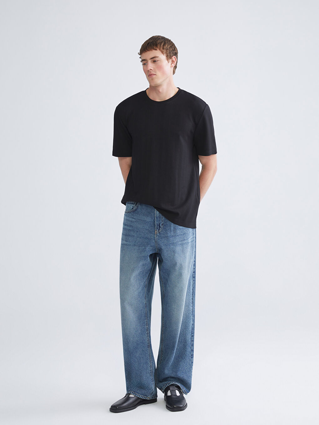 Siyah Bisiklet Yaka Erkek Tişört-1