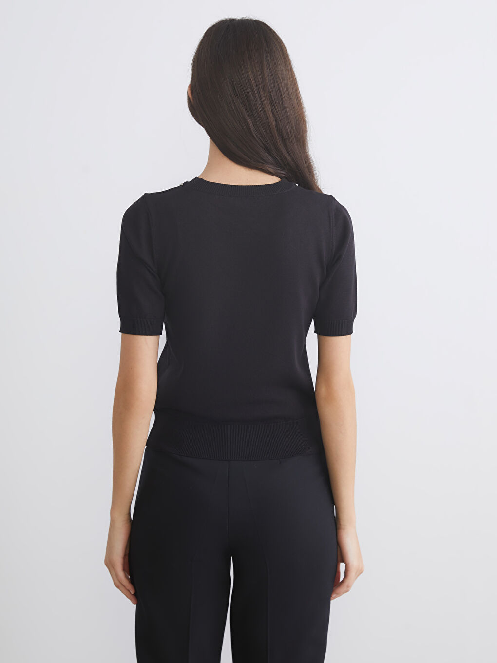 Siyah Bisiklet Yaka Taşlı Kadın Triko Kazak-3