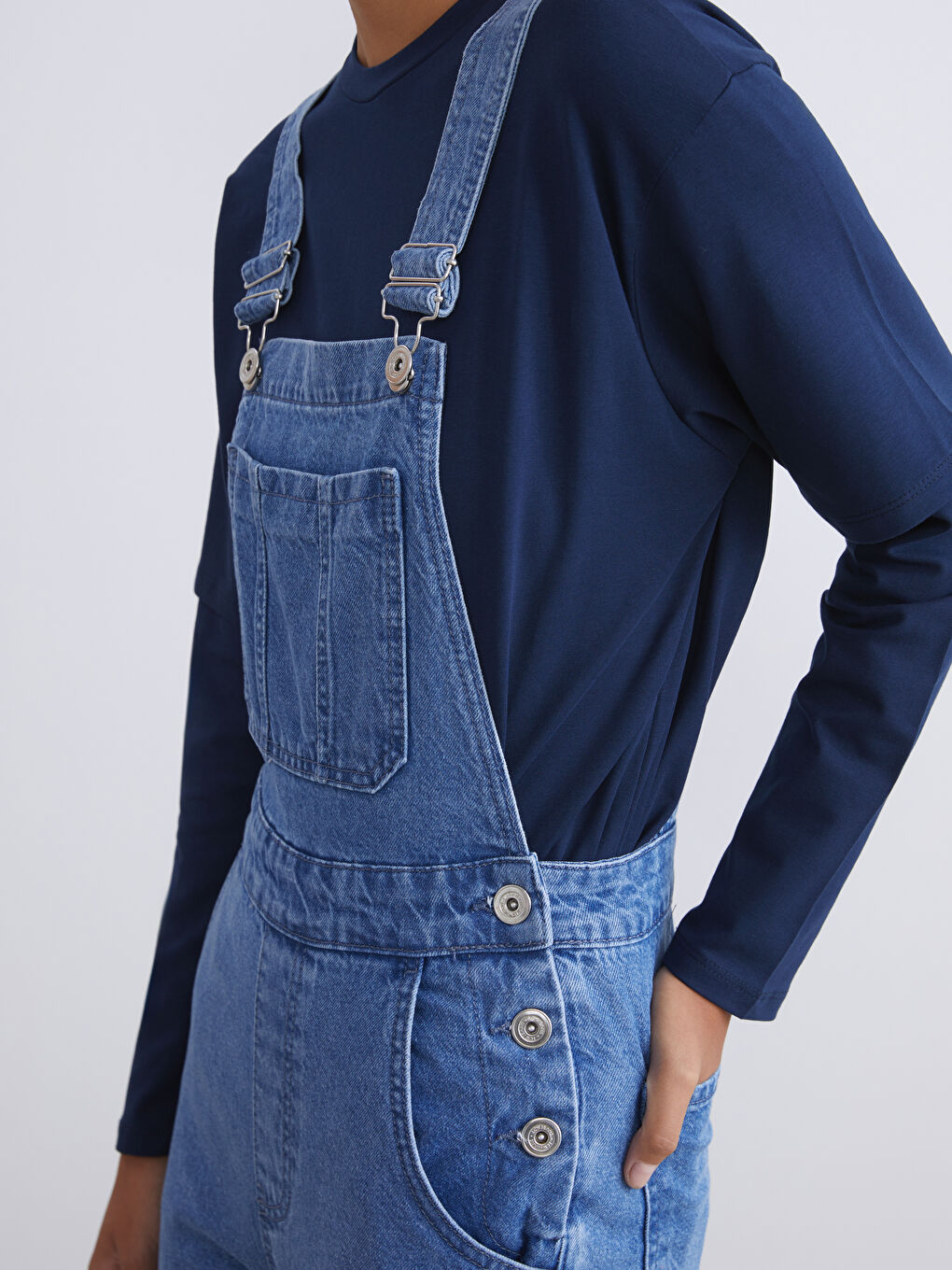 یاخەی چوارگۆشە بۆ ژنان بەدلەی جینز-3