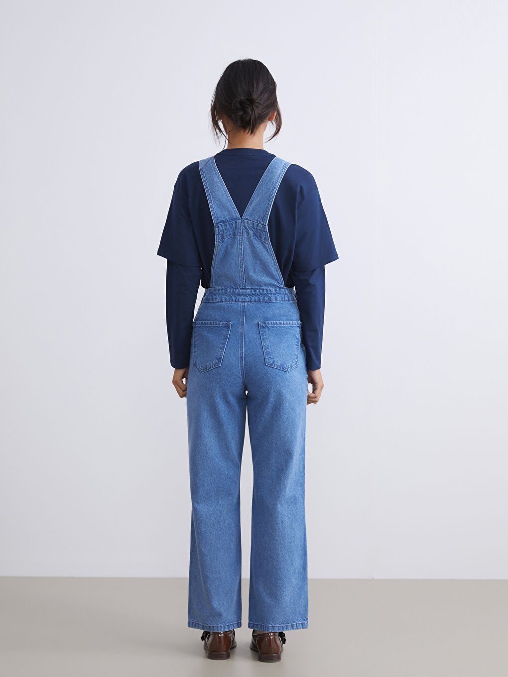 یاخەی چوارگۆشە بۆ ژنان بەدلەی جینز-4