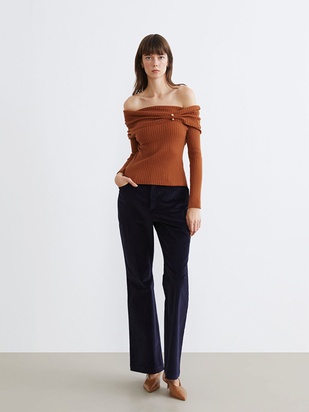 Woman BROWN Sweater-1