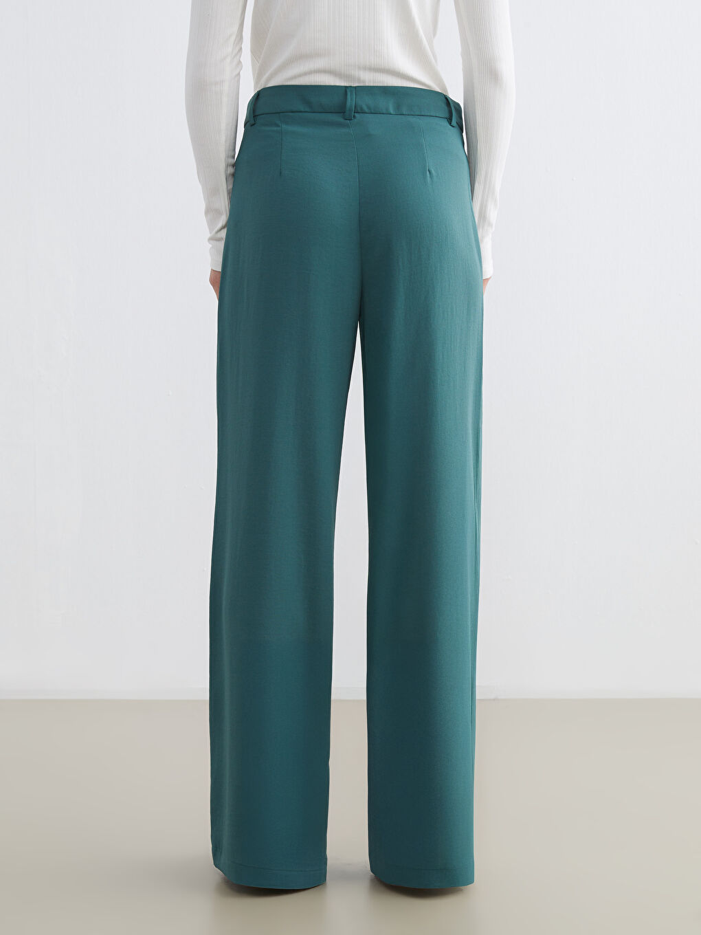 Yeşil Standart Fit Geniş Paça Kadın Pantolon-6