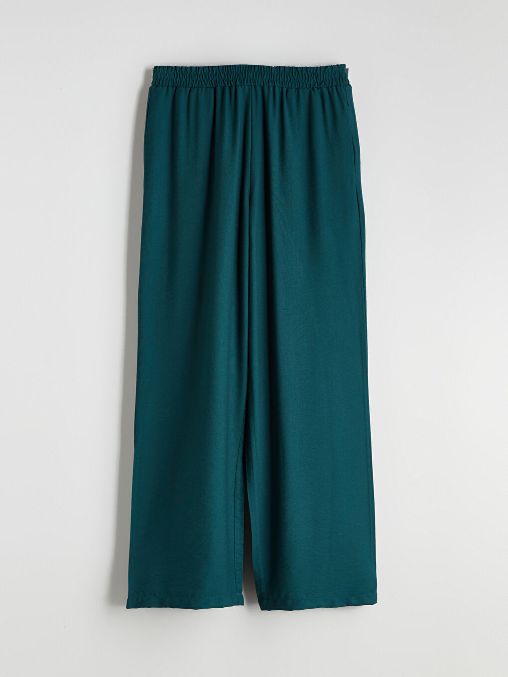 Yeşil Beli Lastikli Geniş Paça Kadın Pantolon-4
