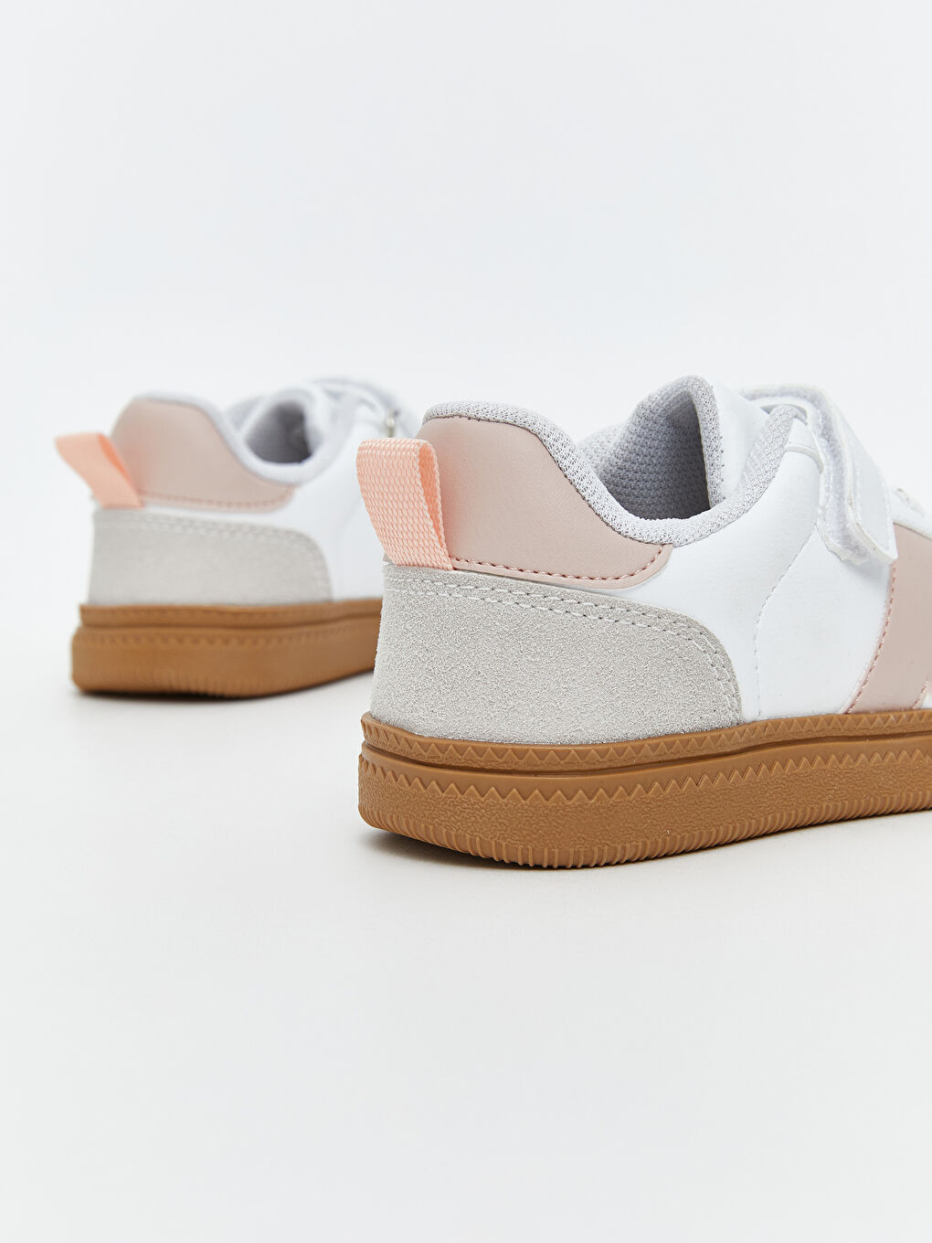 Beyaz Bağcık ve Cırt Cırtlı Kız Bebek Spor Ayakkabı-3