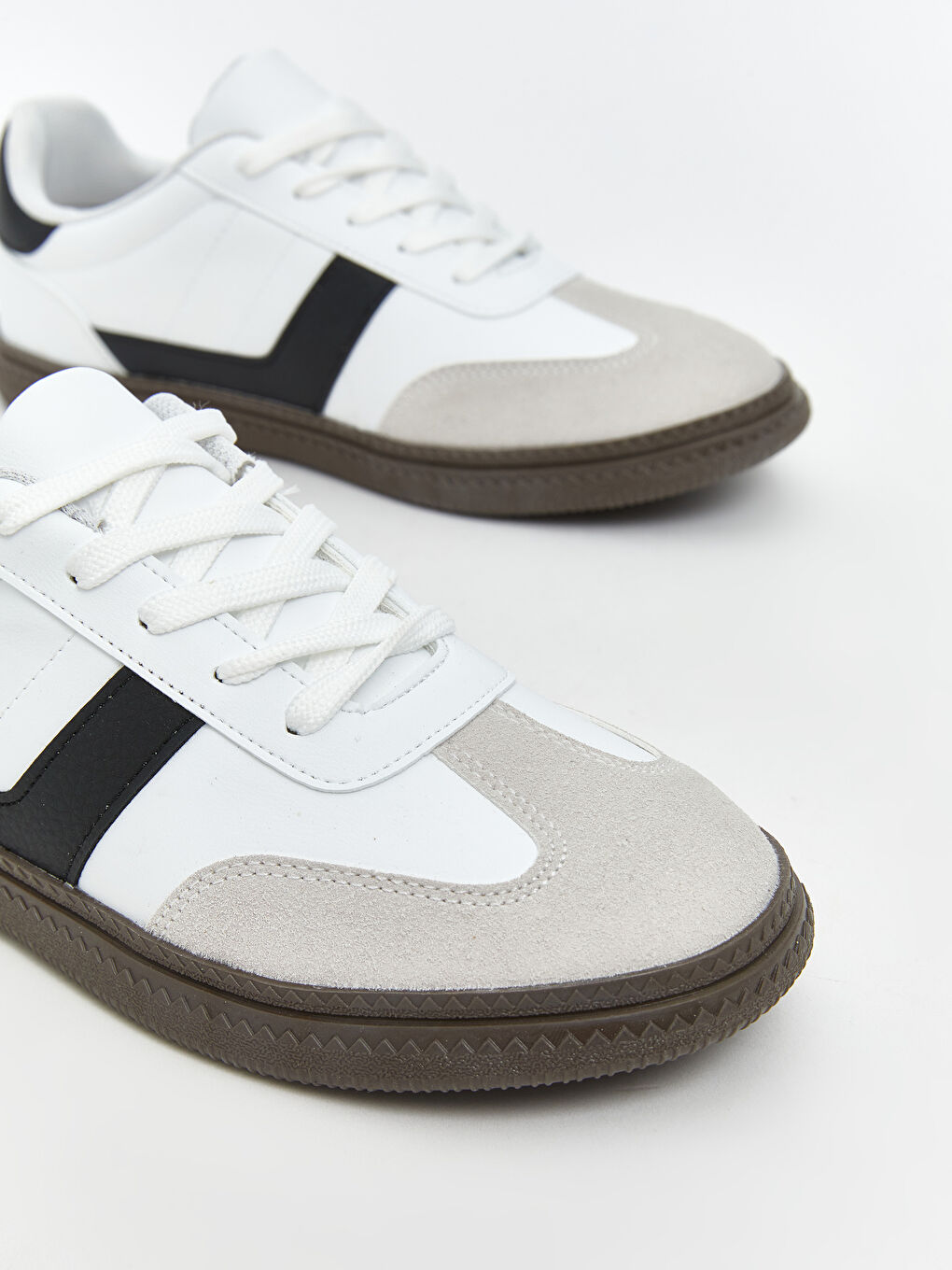 Beyaz Bağcıklı Erkek Çocuk Spor Ayakkabı-3