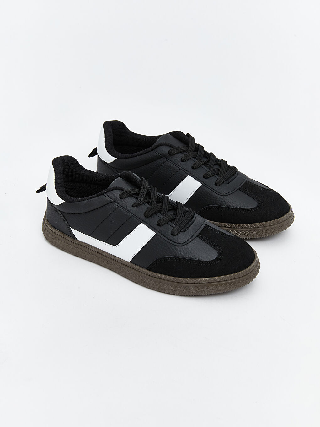 Siyah Bağcıklı Erkek Çocuk Spor Ayakkabı