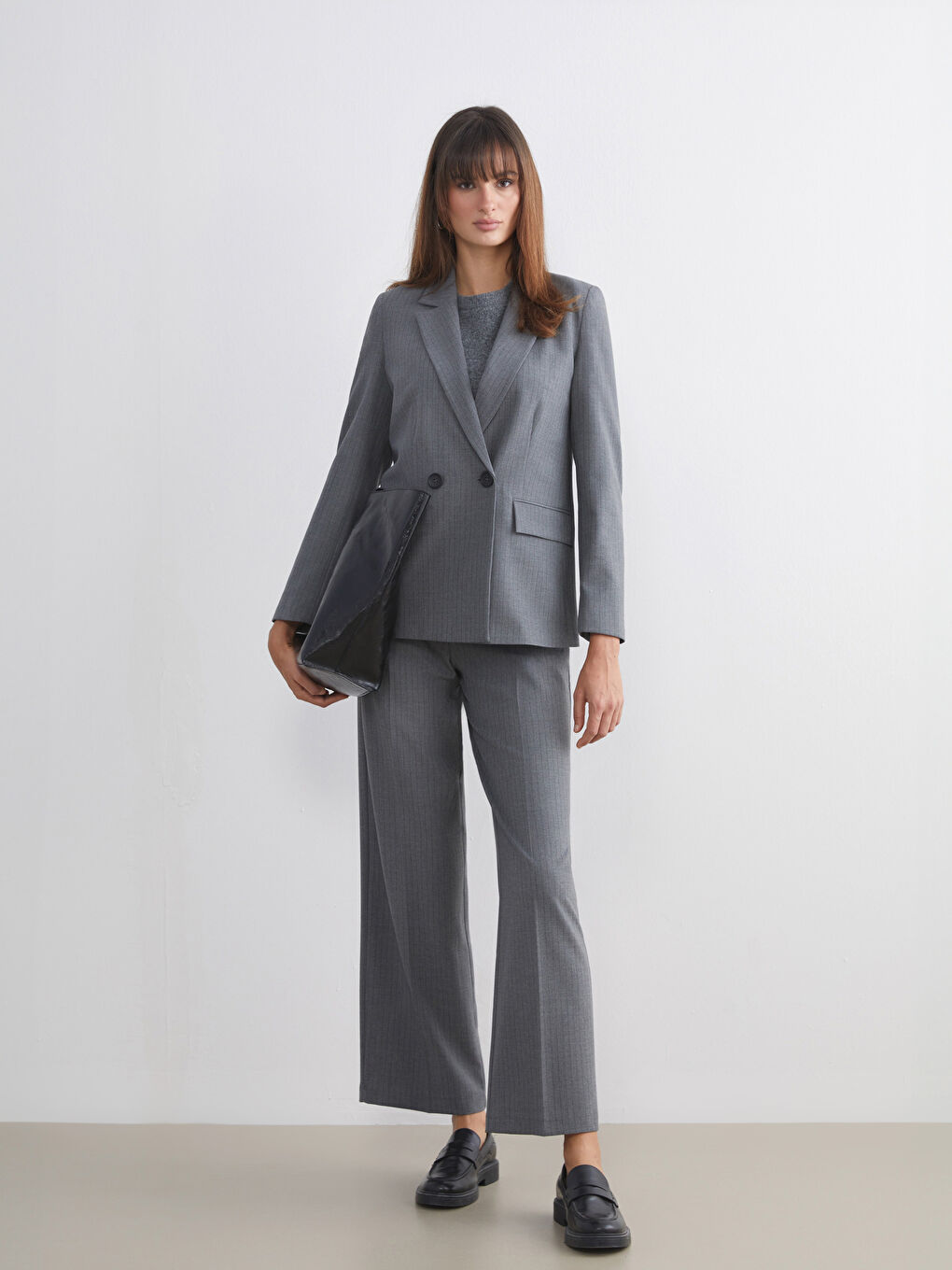 Ženske Plisirane Pantalone Širokog Kroja Na Pruge-1