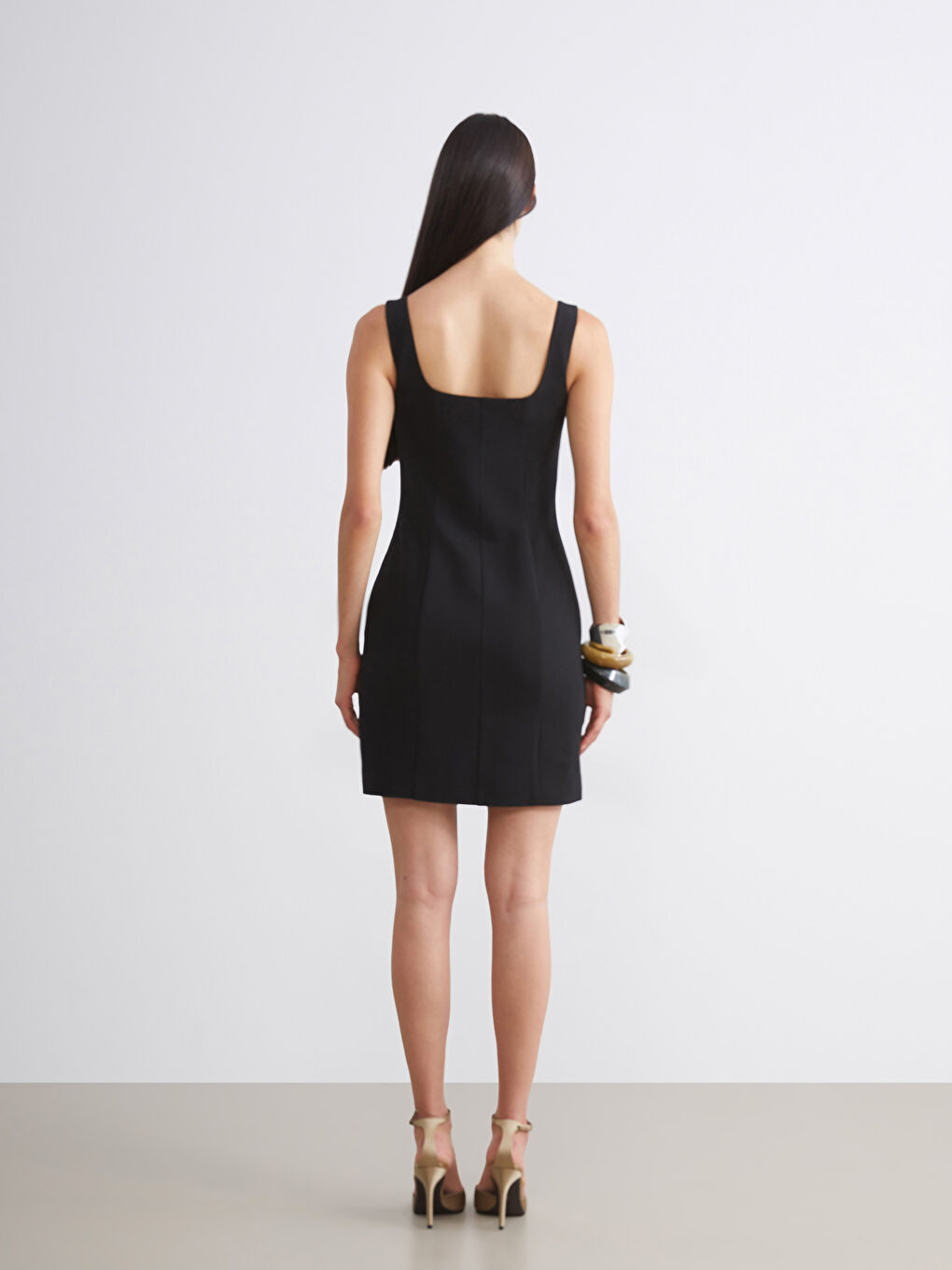 Siyah Kare Yaka Bodycon Mini Elbise-3