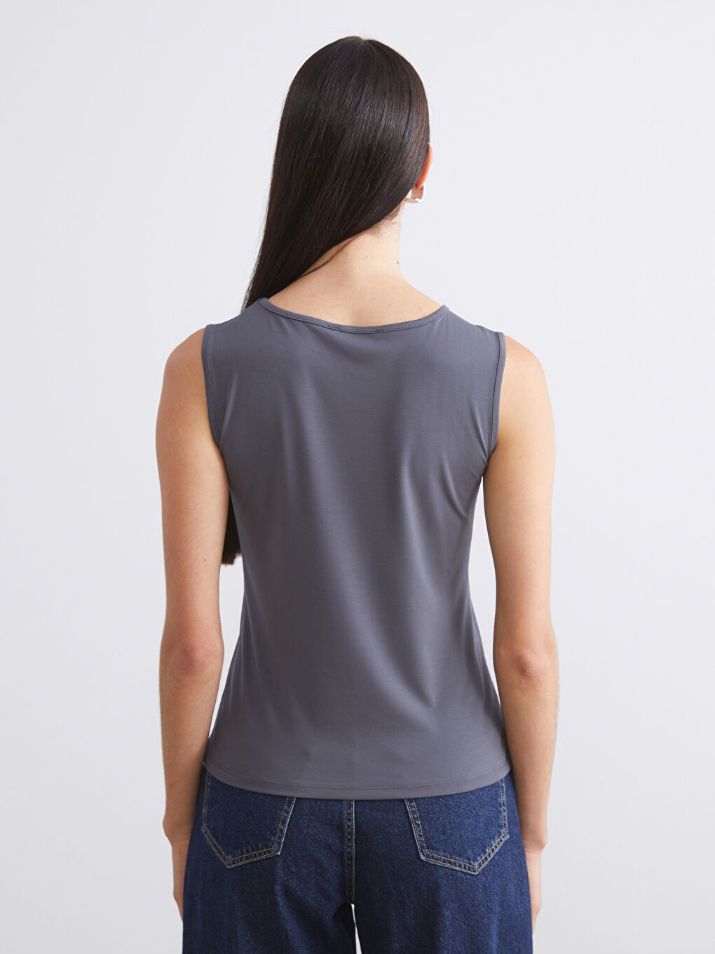 Gri Bisiklet Yaka Kadın Atlet-3