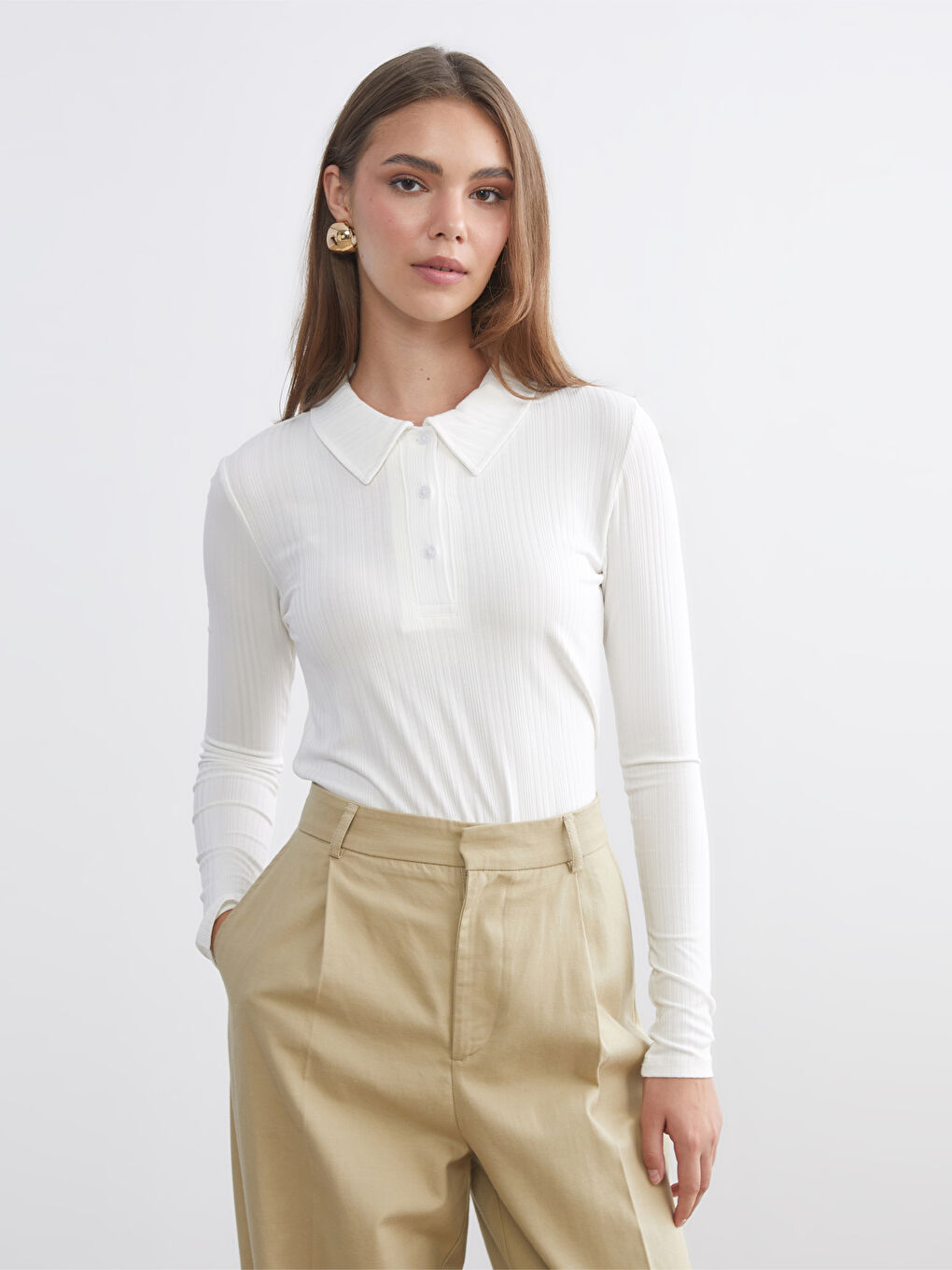 Ekru Polo Yaka Fitilli Kadın Tişört