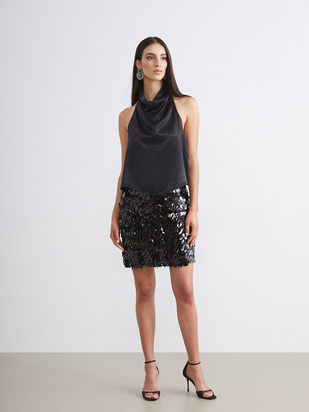 Siyah Halter Yaka Saten Bluz-1