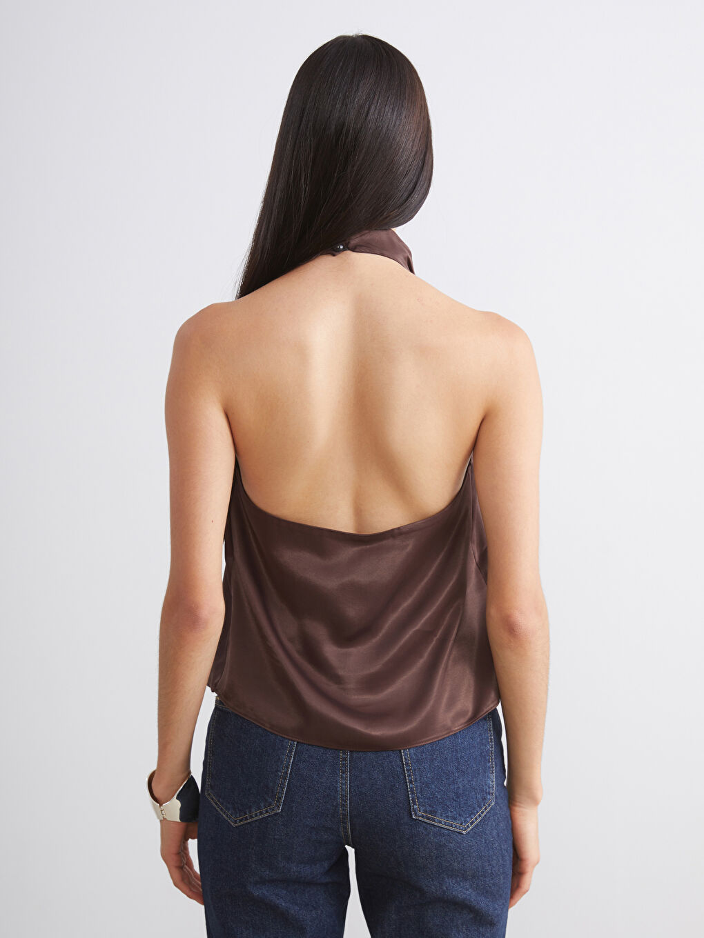 Kahverengi Halter Yaka Saten Bluz-3