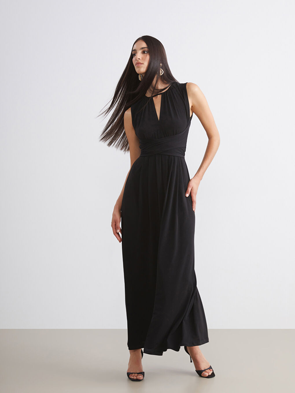 Siyah V Yaka Büzgülü Abiye Elbise-1