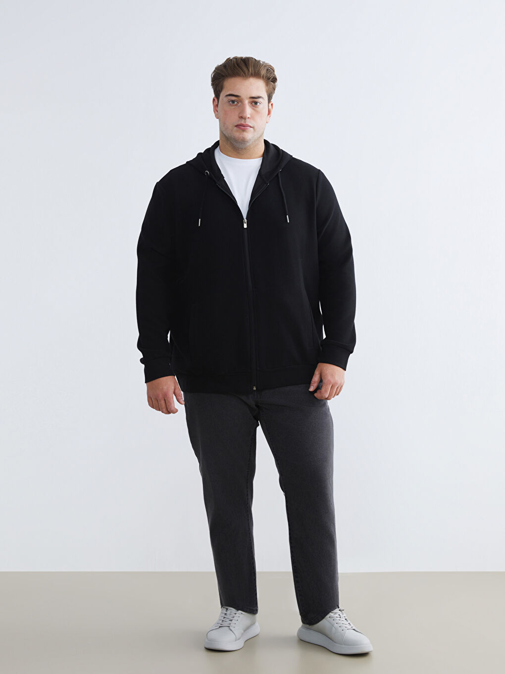 Siyah Standart Kalıp Kapüşonlu Erkek Fermuarlı Sweatshirt-1