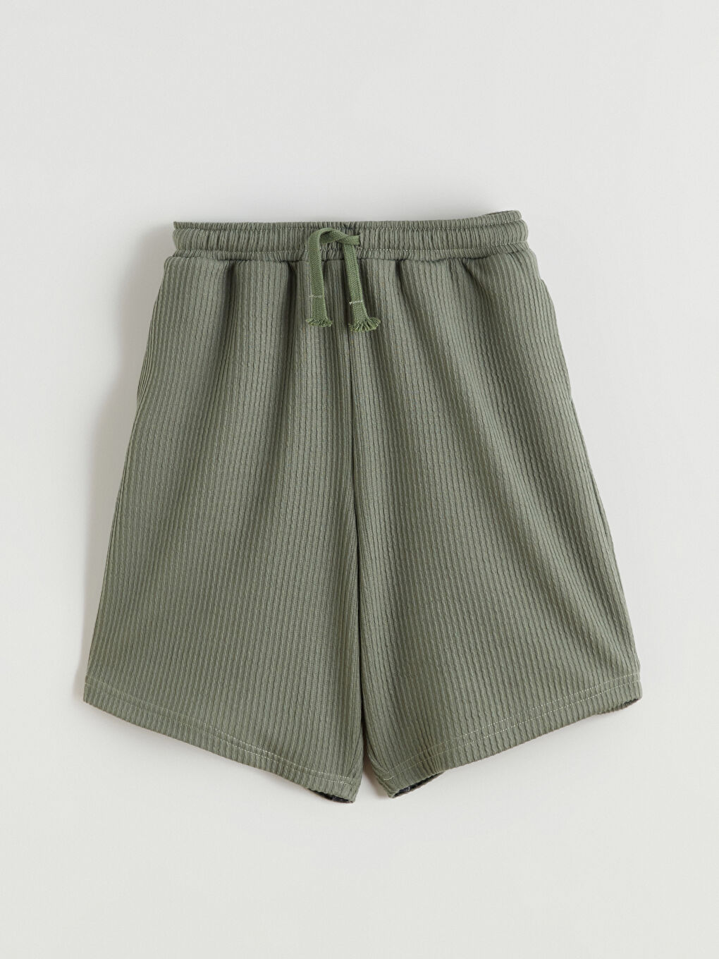 Haki Beli Lastikli Erkek Çocuk Şort-1