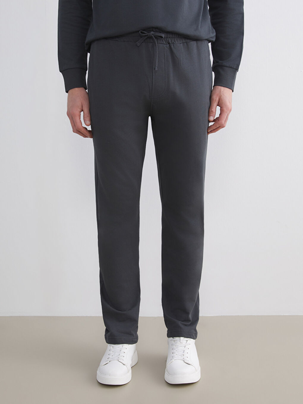 Standard Fit Men's Sweatpants-1