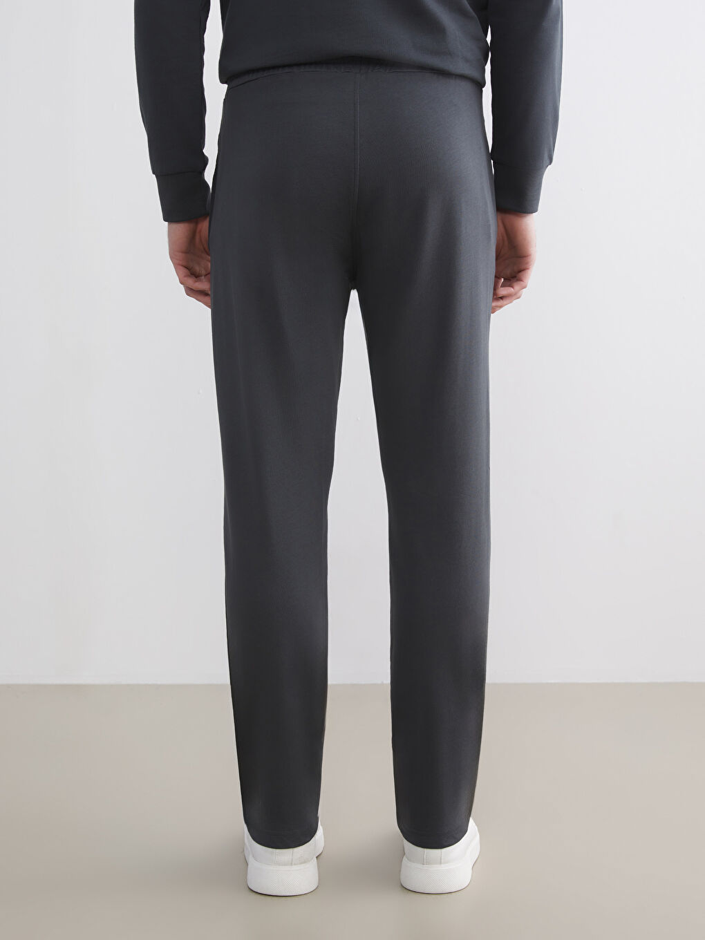 Standard Fit Men's Sweatpants-3