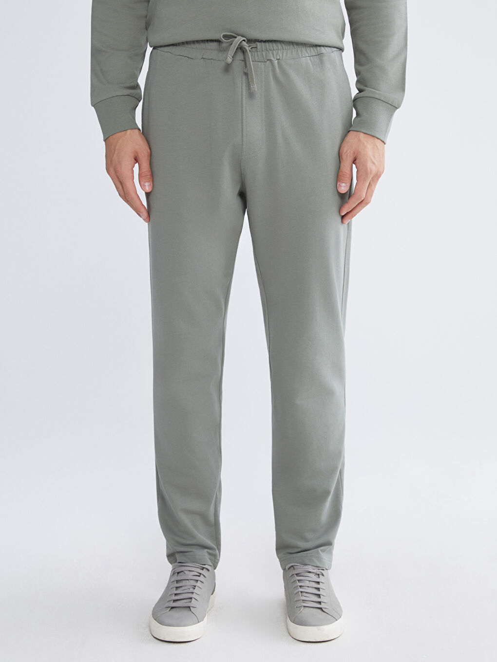 Standard Fit Men's Sweatpants-1