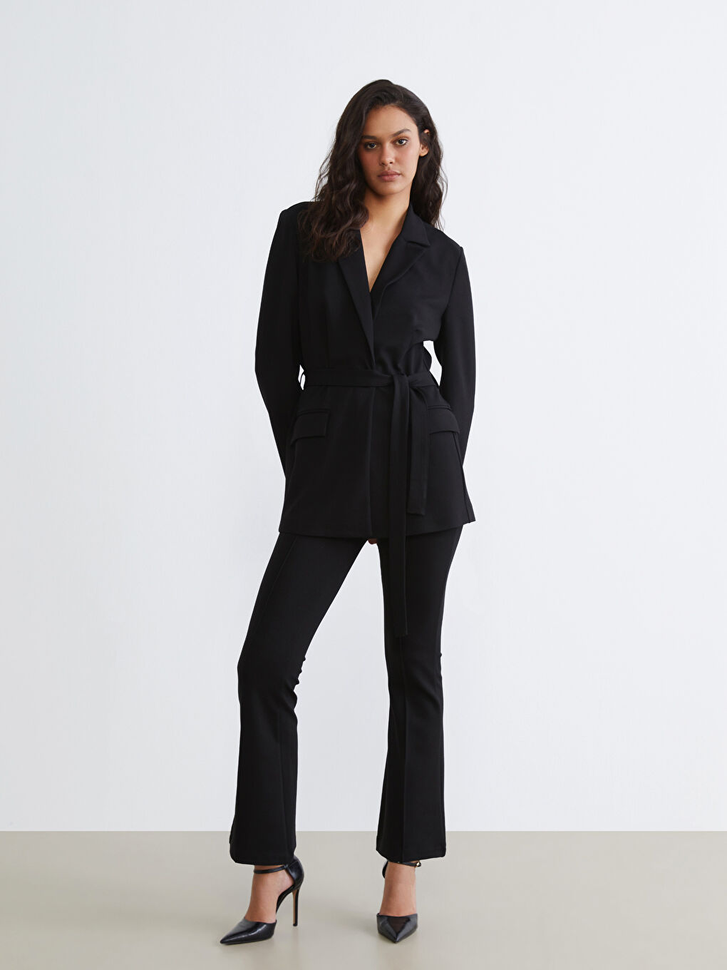 Beli Kuşaklı Kadın Blazer Ceket-2