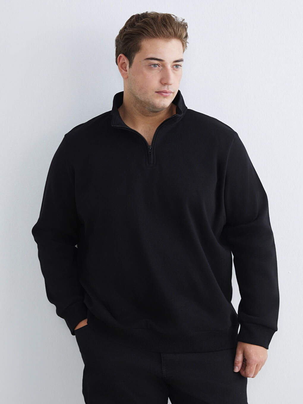 Siyah Büyük Beden Dik Yaka Erkek Sweatshirt