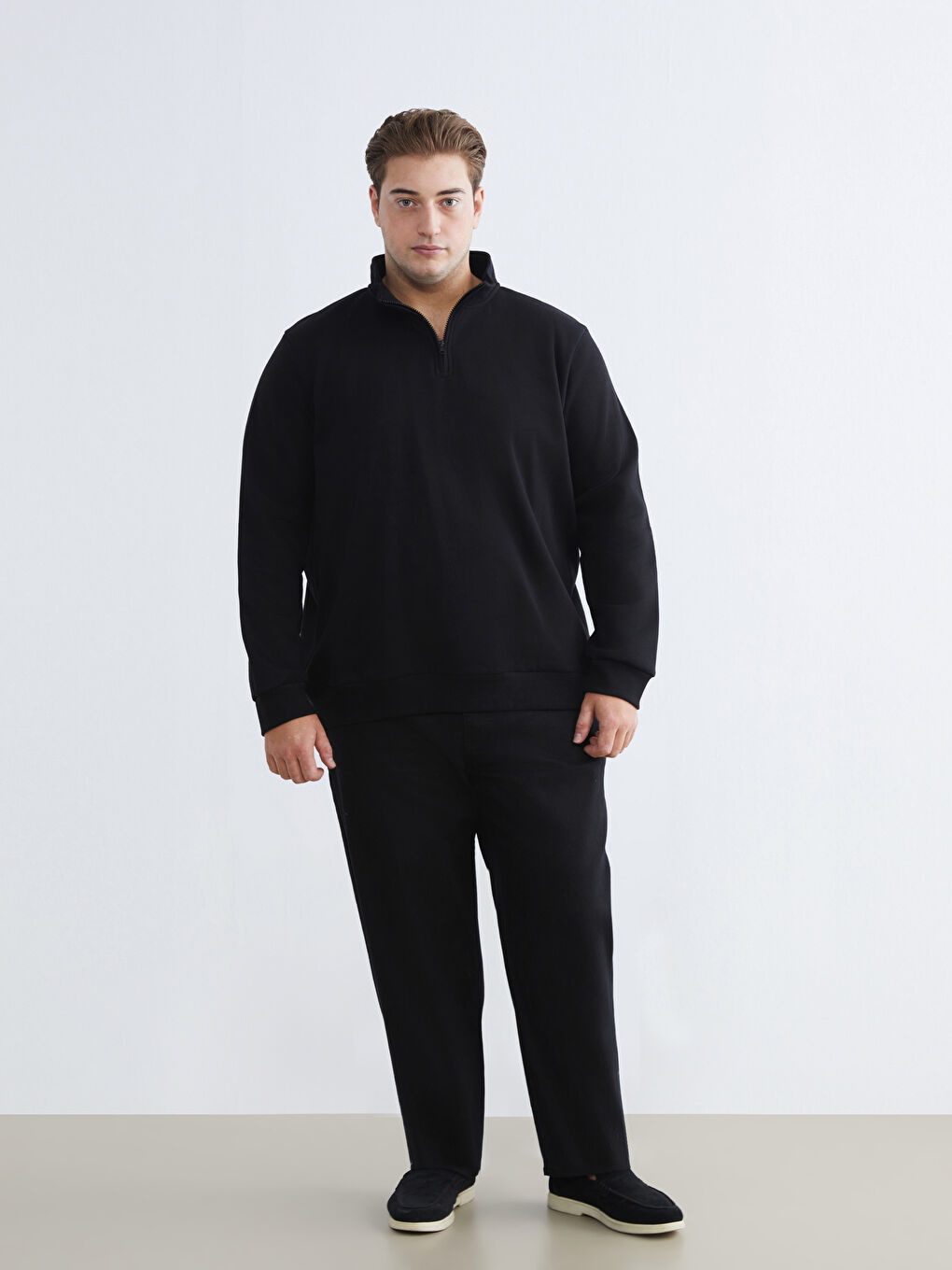 Siyah Büyük Beden Dik Yaka Erkek Sweatshirt-1