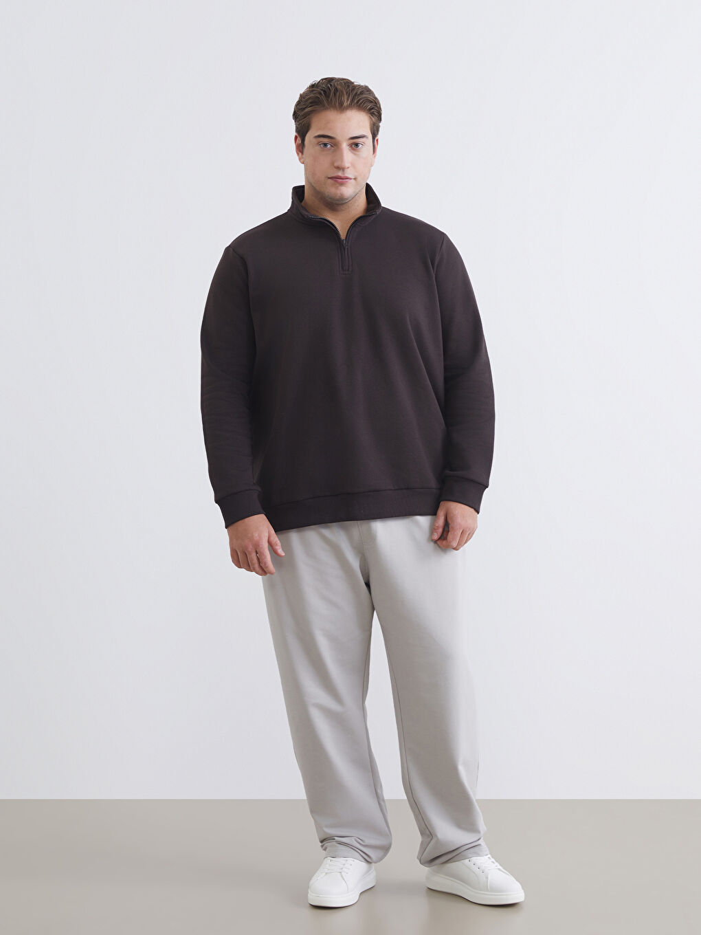 Kahverengi Büyük Beden Dik Yaka Erkek Sweatshirt-1