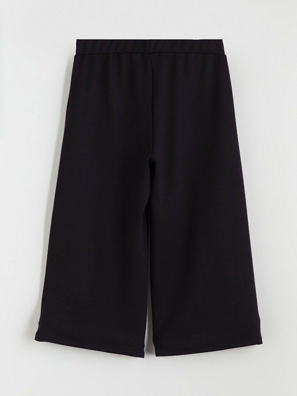 Siyah Beli Lastikli Kadın Kapri-5