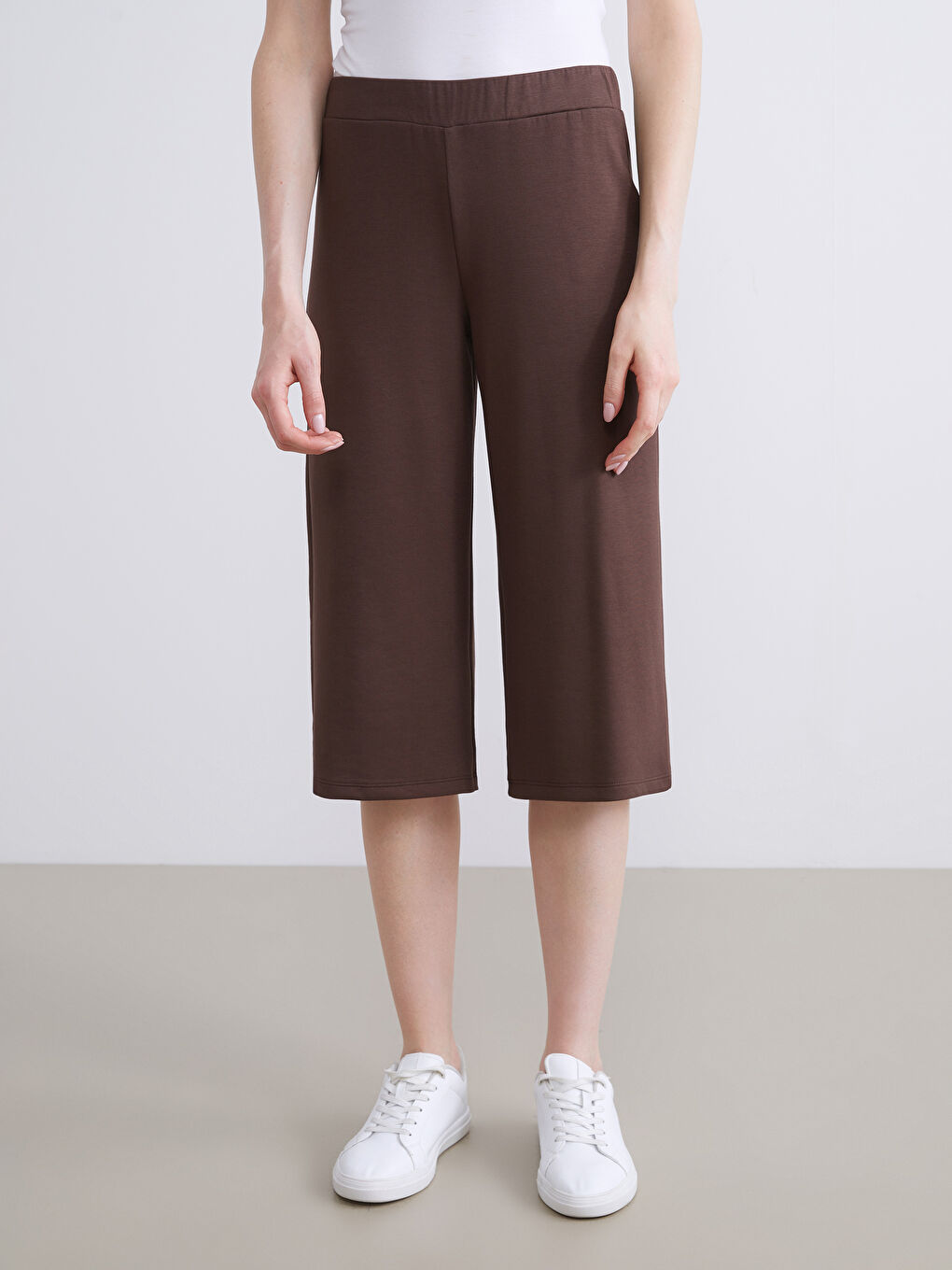 Kahverengi Beli Lastikli Kadın Kapri-1
