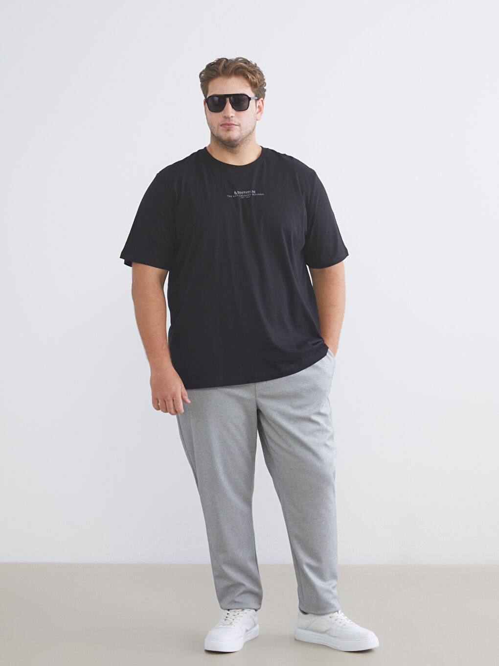 Siyah Büyük Beden Bisiklet Yaka Baskılı Penye Erkek Tişört-1