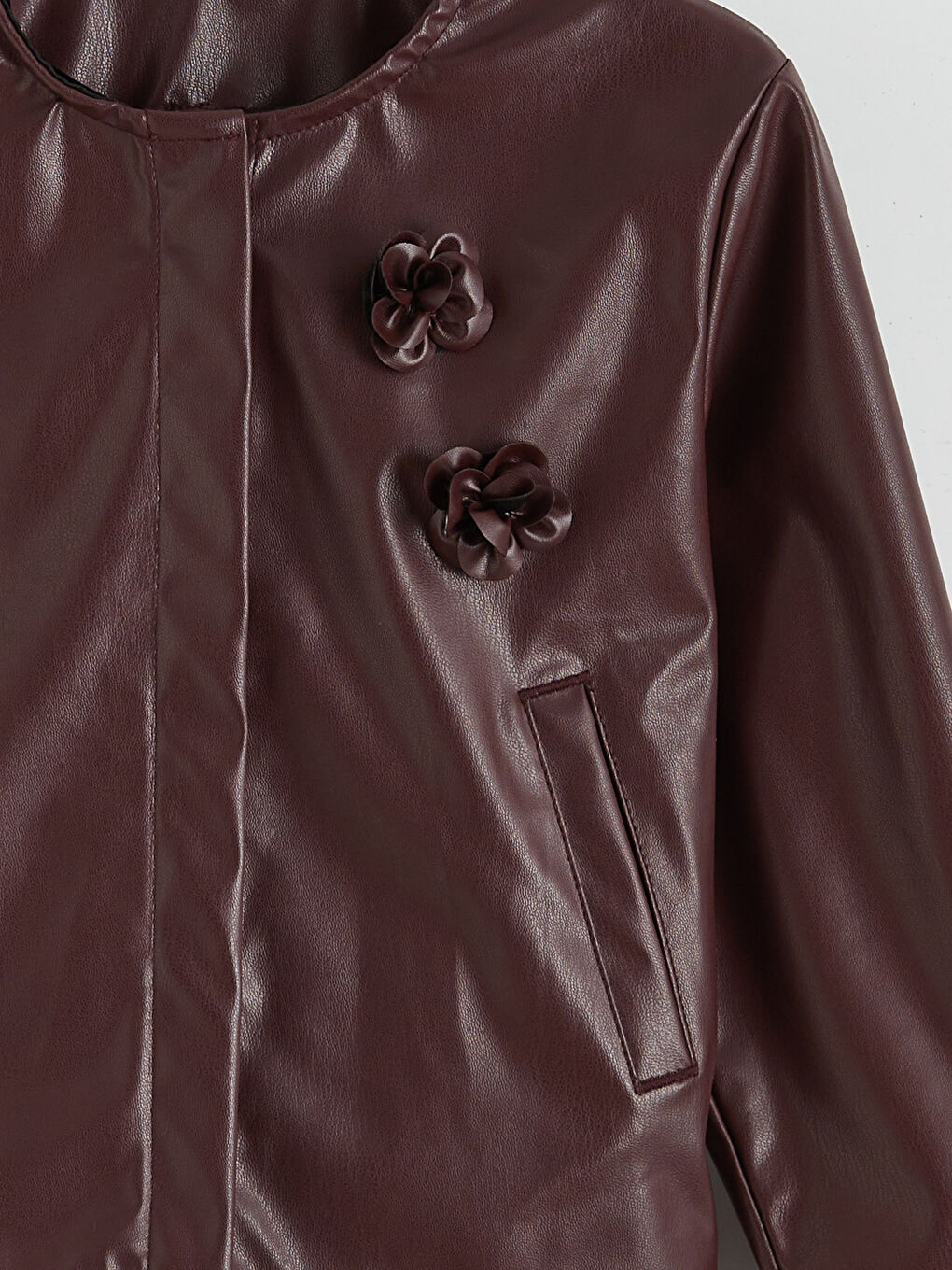 چاکەتی چەرمی ناسروشتی ره‌نگ شه‌رابی کچ-2