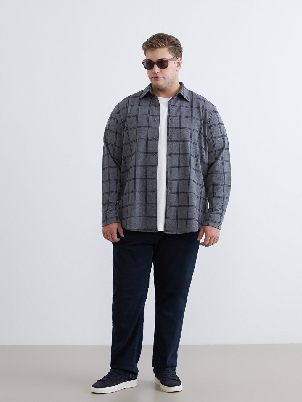 Gri Büyük Beden Regular Fit Uzun Kollu Ekose Armürlü Erkek Gömlek-1