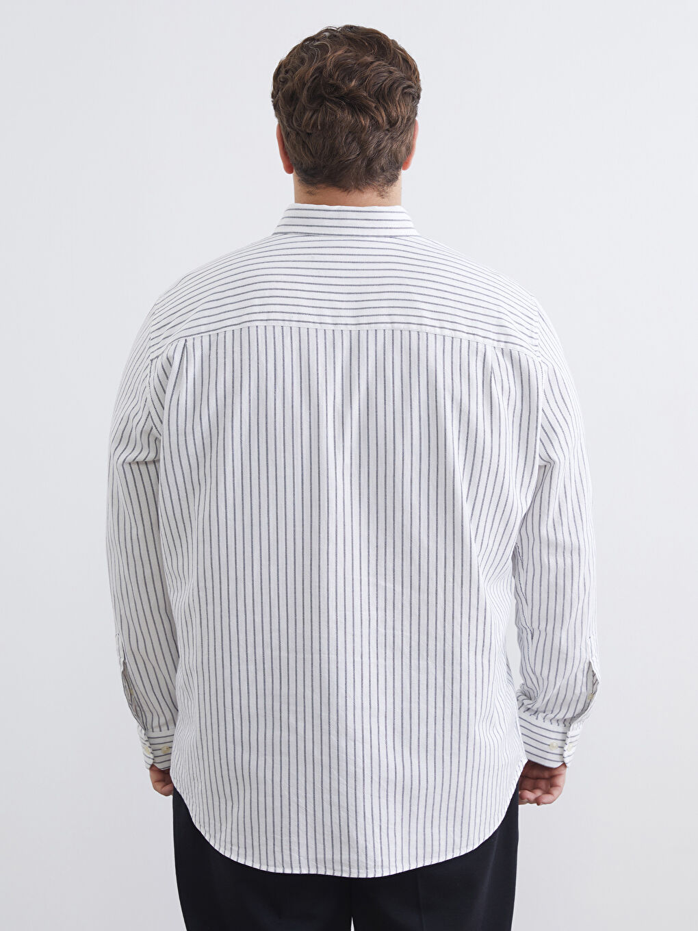 Beyaz Büyük Beden Regular Fit Uzun Kollu Çizgili Erkek Gömlek-3